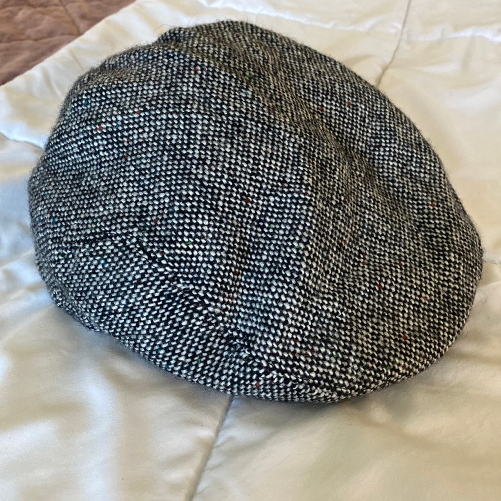 Houndstooth newsboy hat